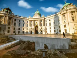 First Time in Vienna: Walking In-App Audio to Fall in Love With the City